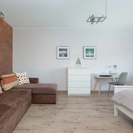 Daire Atmospheric In Center With Desk And Bathtub By Renters